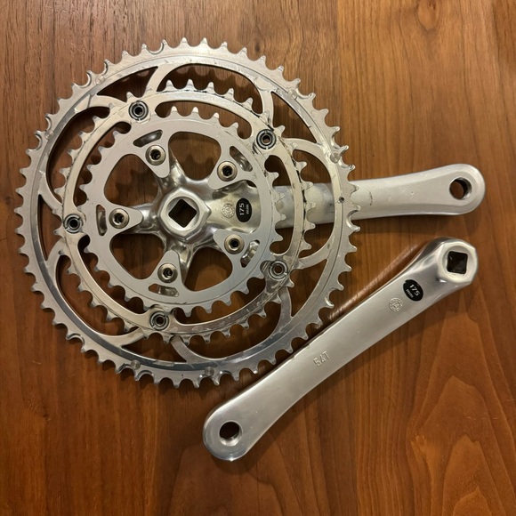 Campagnolo Centaur 10 Speed Triple Crankset - Picture 6 of 9
